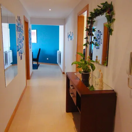 T2-rubie's House דירה